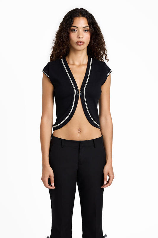 NOIR CHARM TOP
